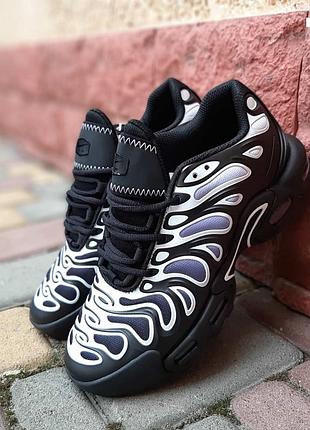 Nike air max tn plus drift черные с серым и белым