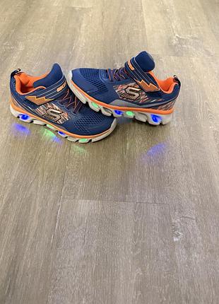 Кросівки skechers s-lights — яскраві вогники 32р