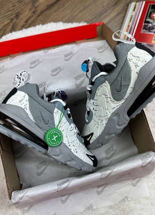 Air max 270 react x travis scott 4