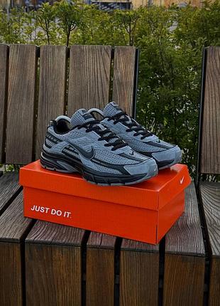 Кросівки nike