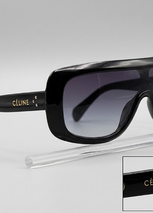 Сонцезахисні окуляри-маска céline cl41377/s
ефектна та смілива модель у стилі shield (маска) лінзи: градієнтні