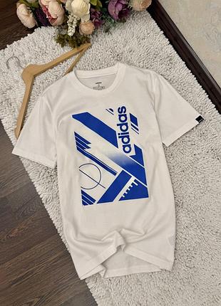 Футболка adidas