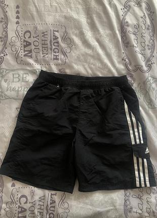Чоловічі шорти adidas
