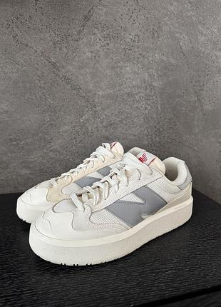 New balance кросівки