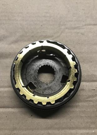 Бу муфта синхронизации 5 передачи кпп jr5 renault 7701478131