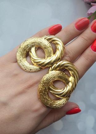 Трендовые серьги-узелки золото