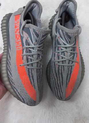 Кроссовки adidas yeezy