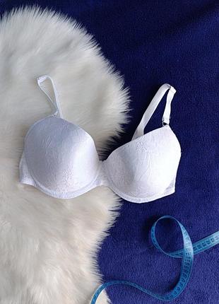 Бюстгальтер белый уплотненный классический базовый сток 32dd 70e