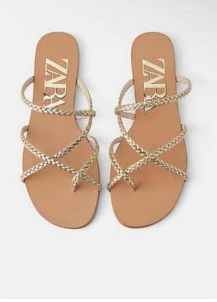 Легкие золотистые сандалии zara
🌺🌺🌺🌺🌺🌺🌺🌺🌺🌺