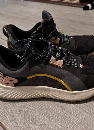 Кросівки new balance