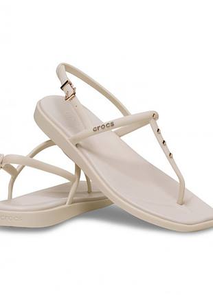 Crocs крокс вьетнамки босоножки сандалии miami studded thong flip sandal almond tint
