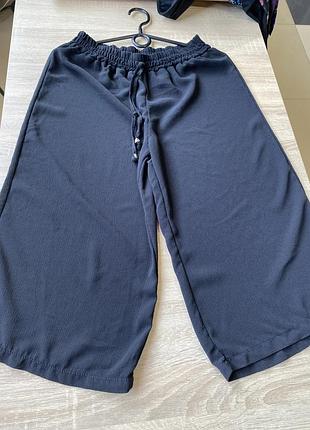 Шорти жіночі