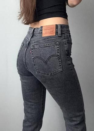 Серые джинсы левис, женские джинсы levis, прямые серые джинсы levis, ровные джинсы левайс, стильные джинсы левис, джинсы серые левайс