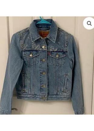 Джинсовая куртка levi's с вышивкой
