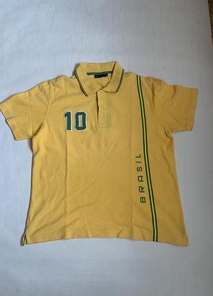 Жовта чоловіча футболка поло з зеленим коміром та написом "brasil".