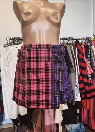 Спіідниця topshop mixed check buckle kilt skirt у фіолетовому та рожевому кольорах.
