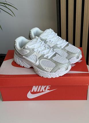 Nike v5 rnr 3