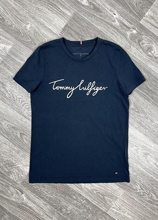 Жіноча оригінальна футболка tommy hilfiger, синій колір, розмір xs/s