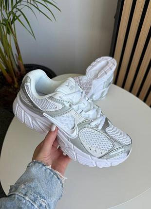 Nike v5 rnr 4