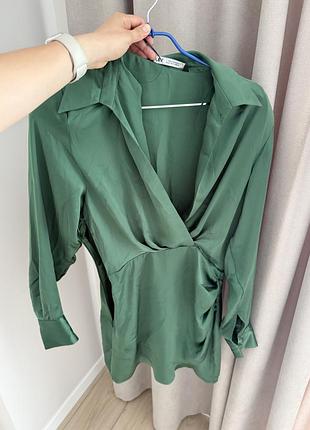 Плаття зеленого кольору zara