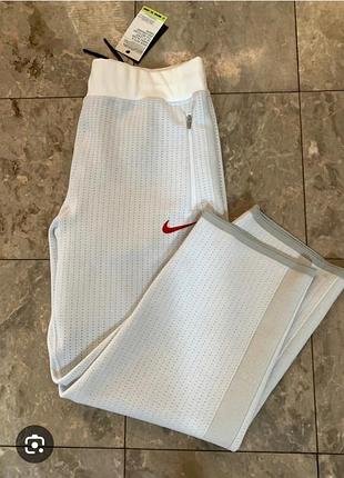Брюки новые nike