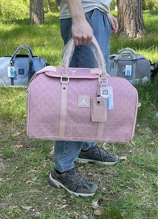 Рожева сумка jordan monogram duffle bag / дорожня сумка джордан рожева