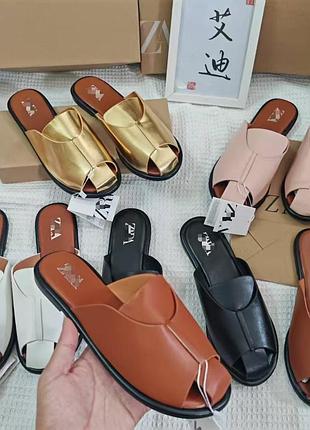 Шльопанці zara