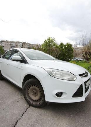 Авто ford focus 2011