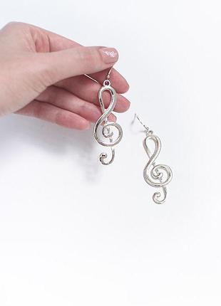 Сережки скрипкові ключі