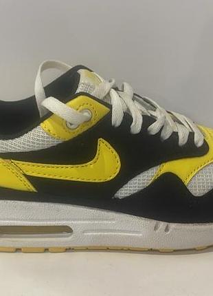 Nike кросівки