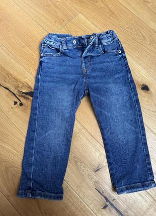Джинси дитячі zara. без дефектів. регулюється пояс.