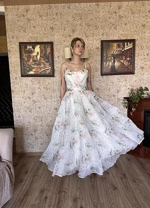 Сукня для випускного