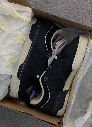 Adidas rivalry оригінал