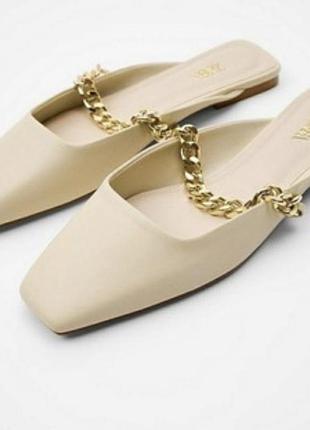 Шкіряні  мюлі zara з ланцюжком