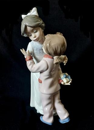 Статуетка lladro nao іспанія .порцеляна високої якості. висота 23 см