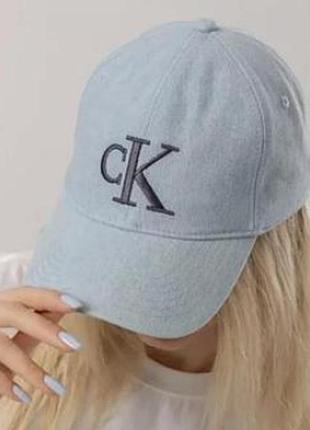 Новая кепка джинсовая ck
