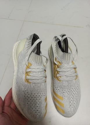 Женские кроссовки adidas