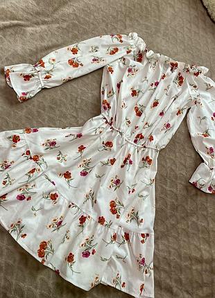 Легка літня сукня