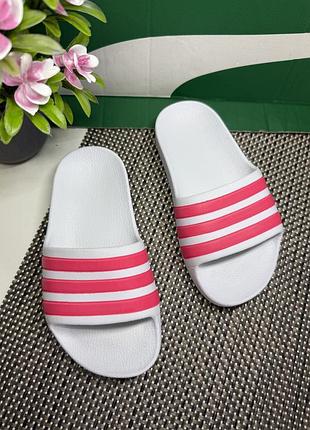 Оригинальные шлепанцы adidas