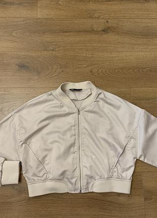 Вкорочена куртка  zara