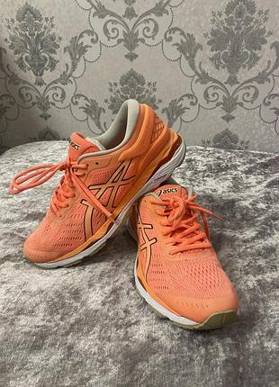 Жіночі asics
