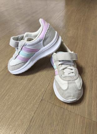 Кросівки adidas розмір 29-30