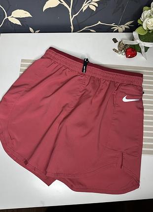 ⚜️❤️ nike , класні легкі шорти , р хс-s, як нові