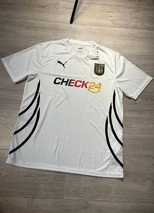 Мужская футбольная футболка новая puma germany