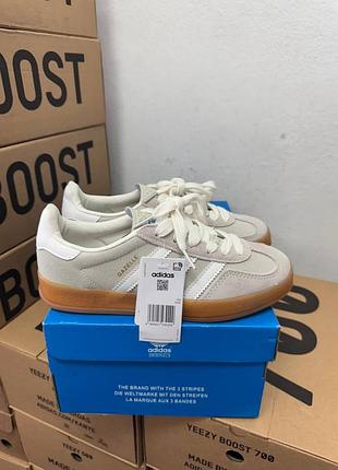 Кросівки adidas gazelle light grey gum