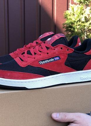 Reebok червоні з чорним