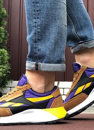Reebok коричневі з фіолетовимжовті