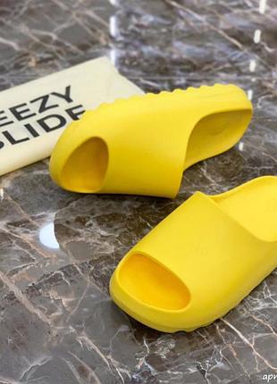 Adidas yeezy slide жовті