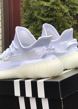 Adidas yeezy boost білі 2