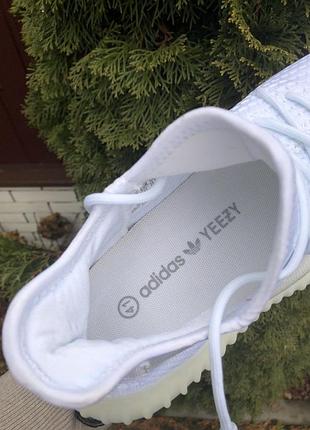 Adidas yeezy boost білі 3